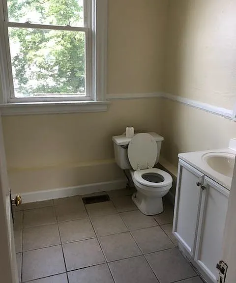 1040 Ann St #F2 — Photo 2