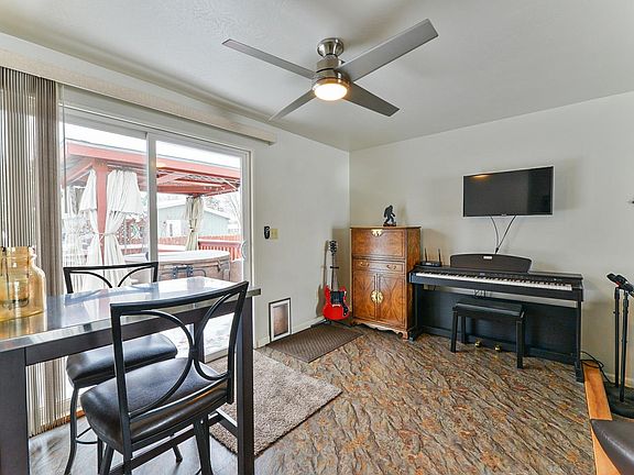 5th image of 19213 E Sprague Ave