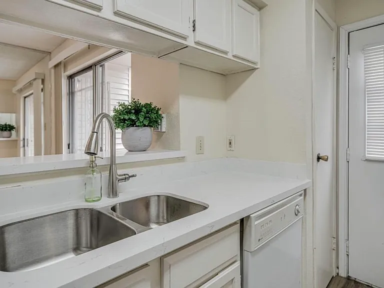 3100 Jeanetta St #1004 — Photo 8