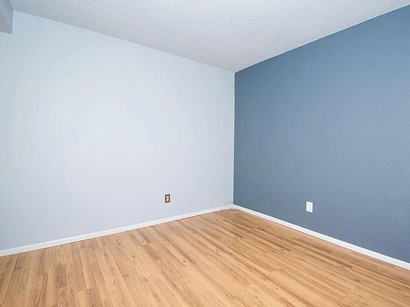 5th image of 2786 W Carnation Pl