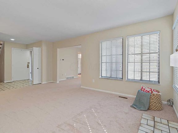 4th image of 204 Saint Jacques St