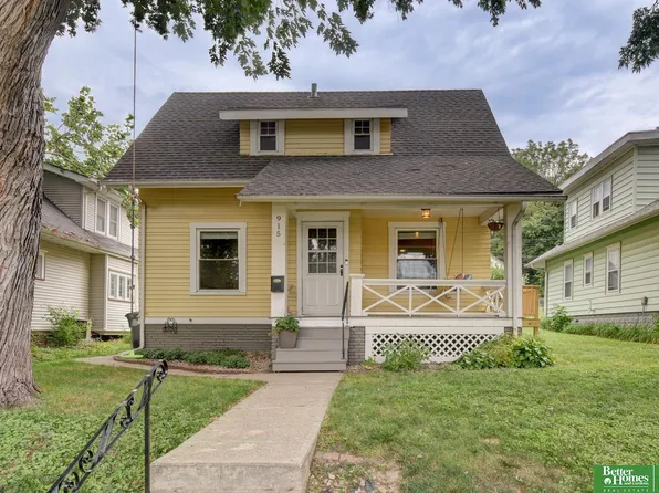 915 S 38th Ave, Omaha, NE 68105