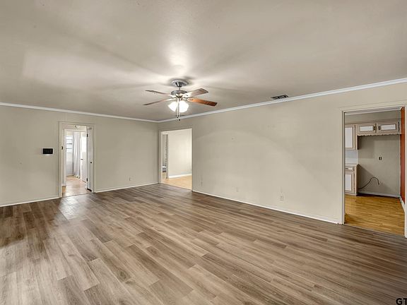 4th image of 3204 Tulsa St