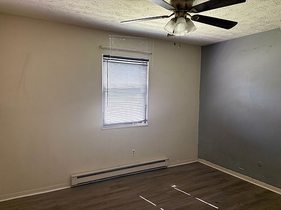 4th image of 1271 Redbluff Dr #A