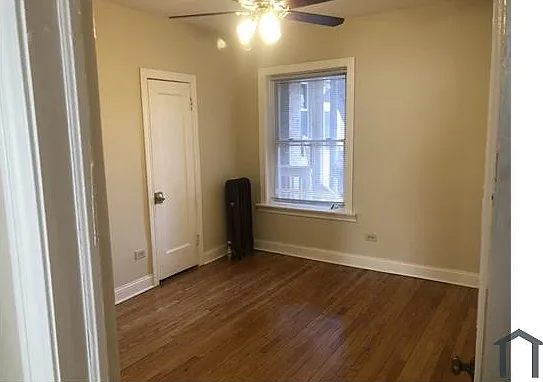 8005 S Prairie Ave #2 — Photo 9