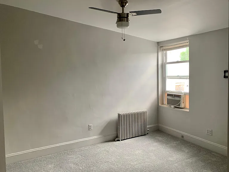 1928 Wallace St #3 — Photo 4