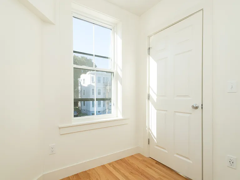 148 Pleasant St #1 — Photo 10