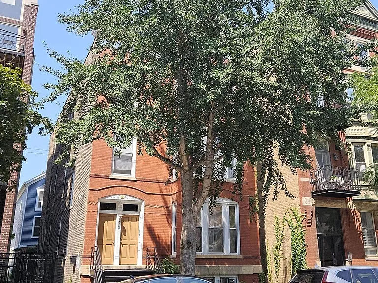 304 W Evergreen Ave #3F — Photo 2