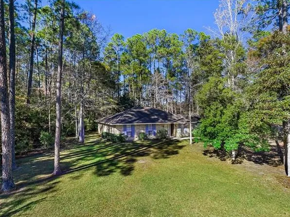 61213 Queen Ann Dr, Lacombe, LA 70445