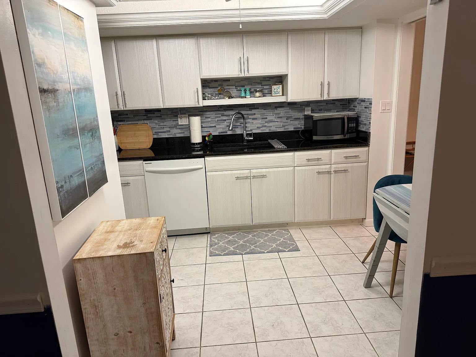 7400 Sun Island Dr — Photo 4