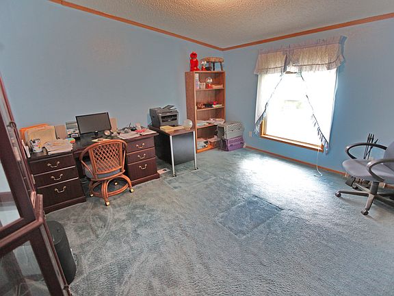 3rd image of 241 Peary Dr