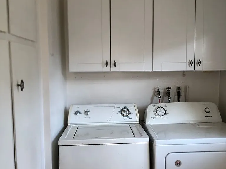 303 W Geneseo St #A — Photo 10