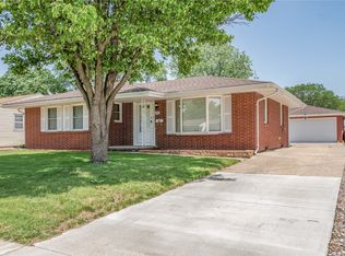 2821 E 40th St, Des Moines, IA 50317