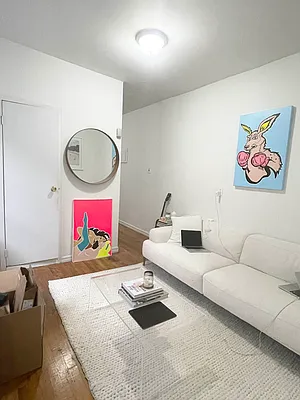 Rented by Jonis Realty | media 2