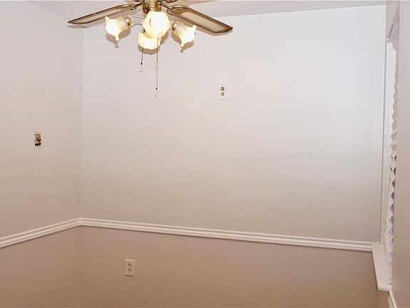 5th image of 908 N Bengal Rd