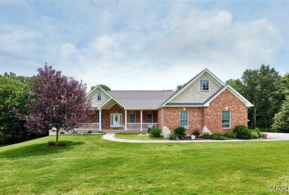1st image of 520 Quiet Country Ln
