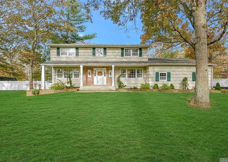 1st image of 11 Cardinal Ln