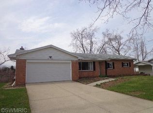513 Stone Ridge Dr, Lansing, MI 48917