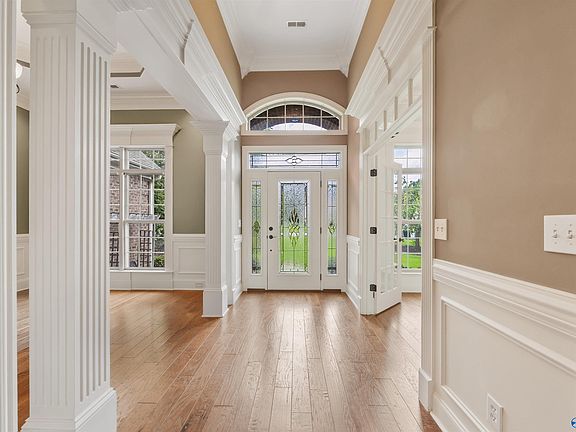 4th image of 212 Coldsprings Dr