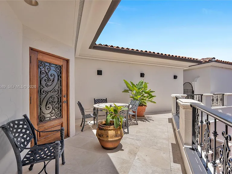 2244 Fisher Island Dr #3404 — Photo 42