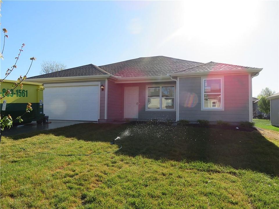 705 Hidden Meadows Dr, Paola, KS 66071 Zillow