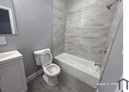3 bed, $1,400 — Photo 4