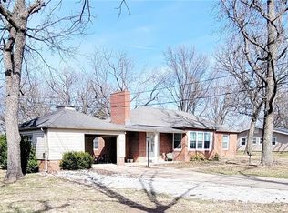 1320 Redbud Ln, Iola, KS 66749