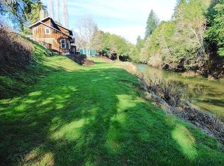 60087 Fairview Rd, Coquille, OR 97423