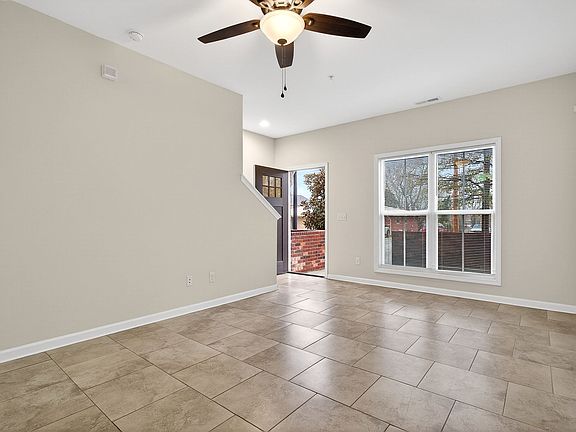 5th image of 115 Joy Dr #115