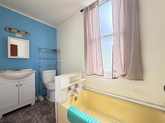 5th image of 3420 Central Ave