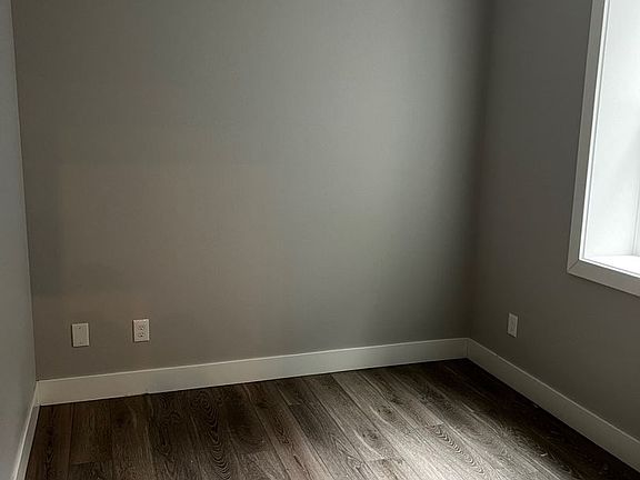 4th image of 7622 N Curtis Ave Unit B