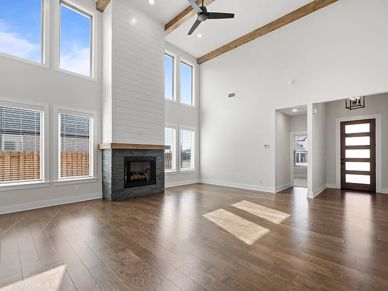 1110 Montieri Dr — Photo 28