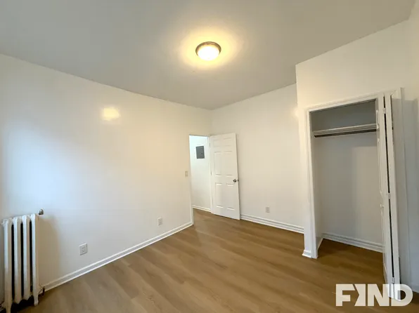 137 East 93rd Street image 10 of 11