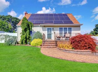 198 Tree Rd, Centereach, NY 11720