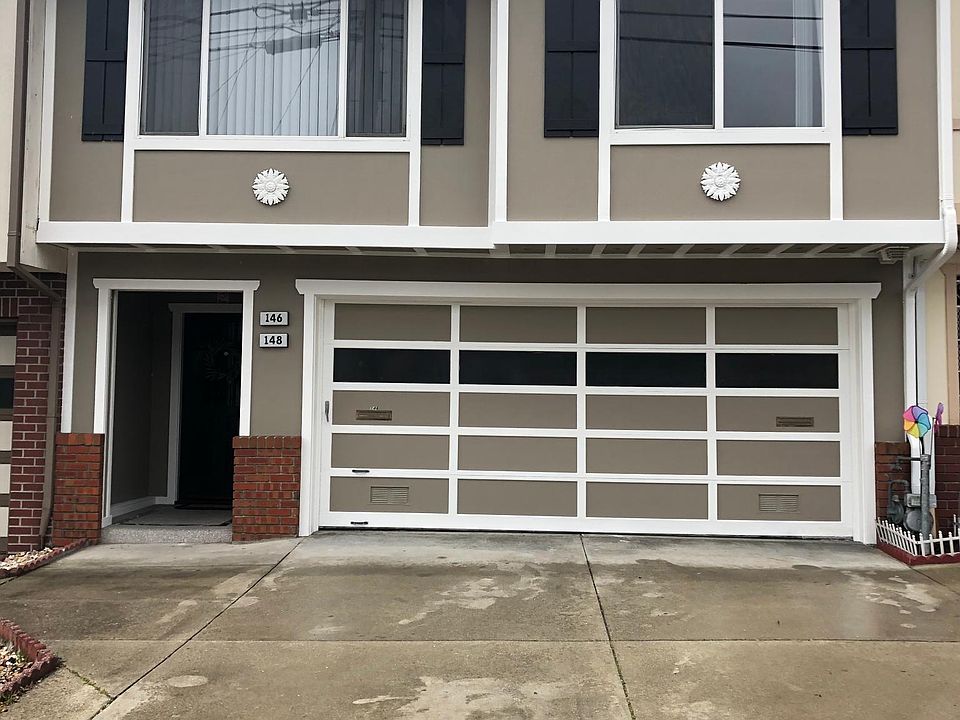 1st image of 146 2nd Ave
