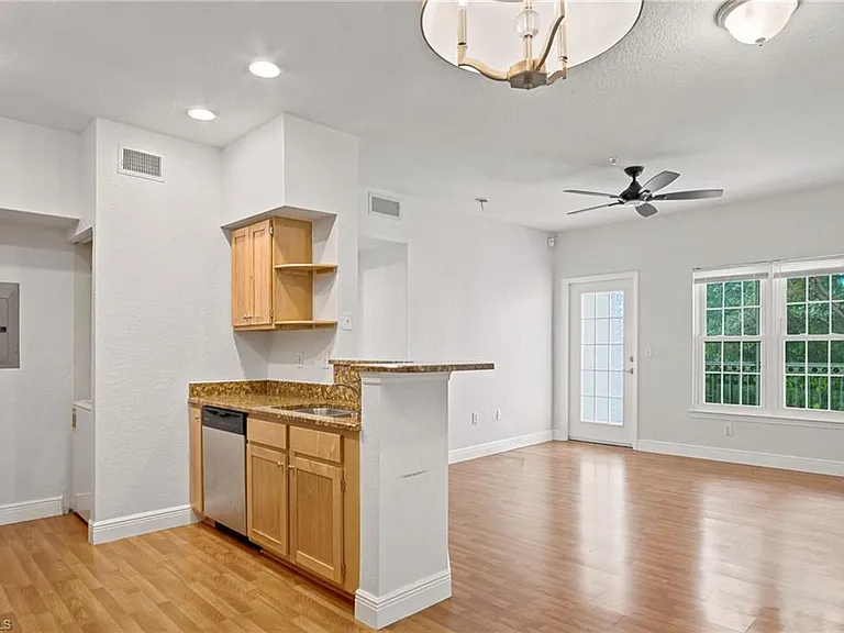 23560 Walden Center Dr #207 — Photo 10