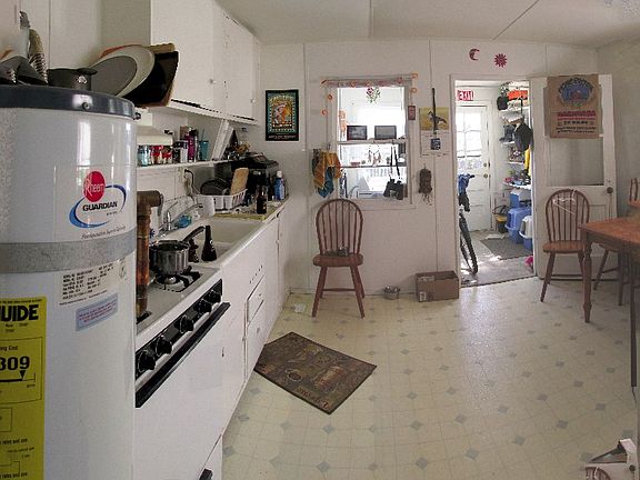 5th image of 1445 Buhne Dr