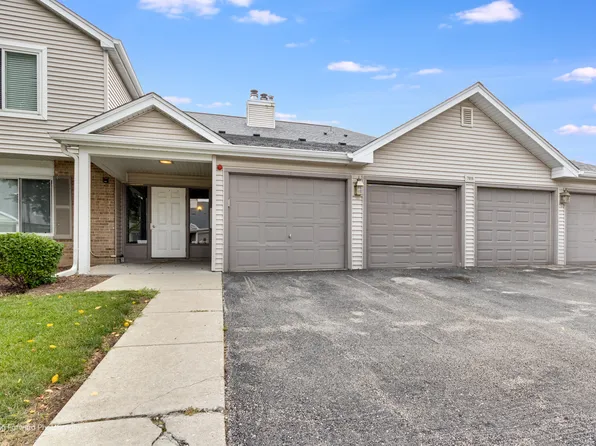 7010 Remington Ct APT 204, Woodridge, IL 60517