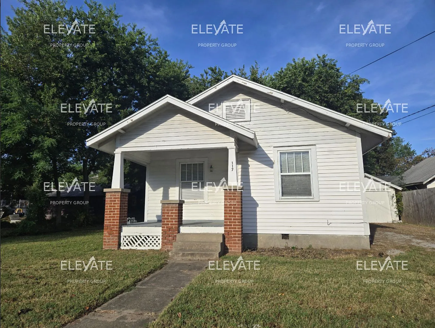 For Rent 117 N Spring, Nevada, MO — Photo 1