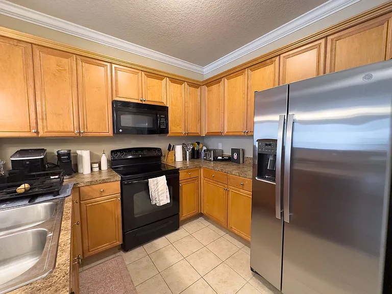 1185 SW 9th Rd #311 — Photo 6