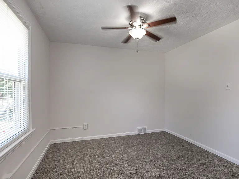 21350 Priday Ave — Photo 20