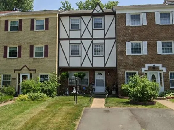 14835 Palmerston Sq, Centreville, VA 20120
