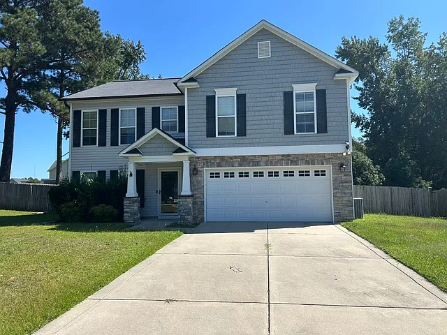 4 bed, 2.5 bath, 2144 sqft, $2,400 — Photo 4