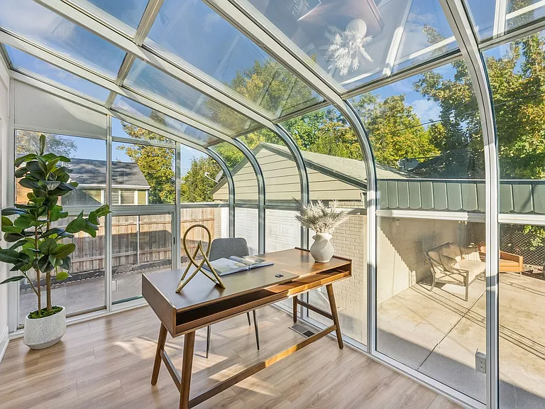 1021 E Millbert Ave — Photo 10