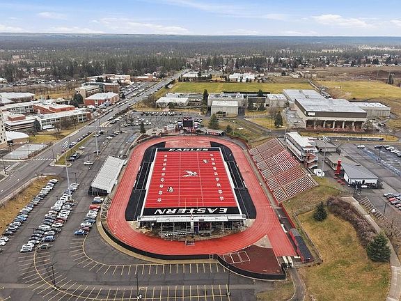 5th image of 422 4th St