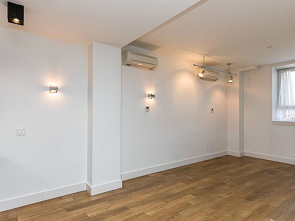 4th image of 74 Maujer St #1R