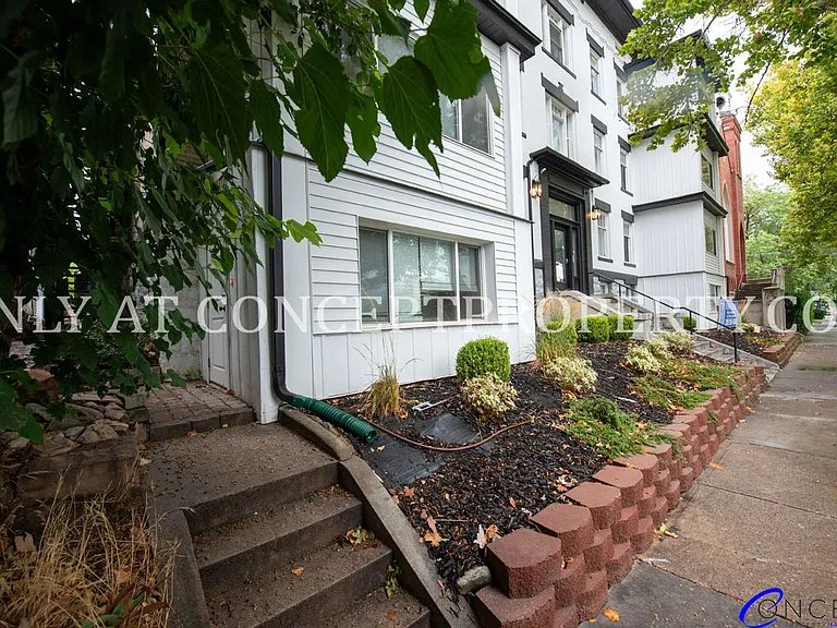 First Avenue Flats — Photo 106