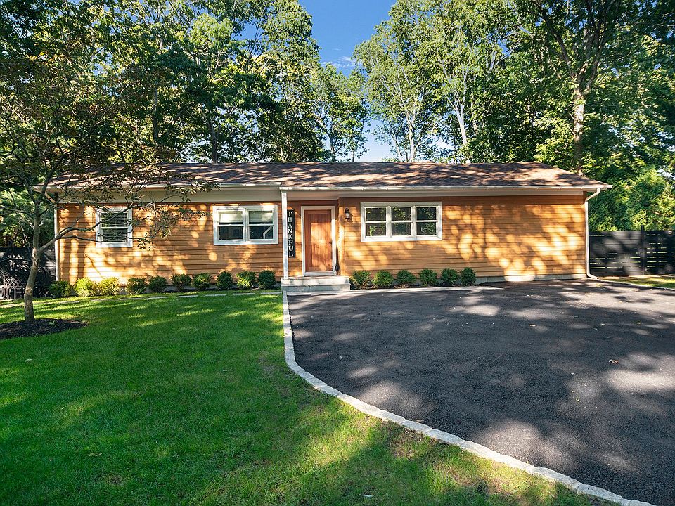 1st image of 115 Woodbine Dr