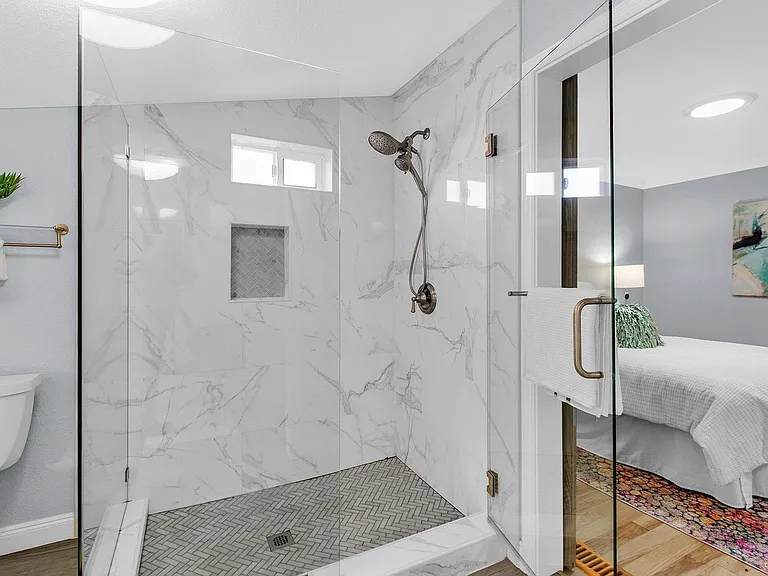 809 Gridley St — Photo 10