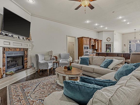 5th image of 2308 Westminster Way